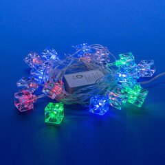 ULD-S0280-020/DTA MULTI IP20 CUBES Гирлянда светодиодная «Кубики» с контроллером, 20 светодиодов, 2,8 м, разноцветная, IP20, провод прозрачный., фото 