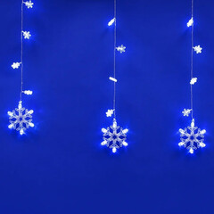 ULD-E2706-100/DTA WHITE IP20 SNOWFALL Занавес светодиодный фигурный с контроллером «Снегопад». 10 нитей. 100 светодиодов. Размер 2,7х0,6м. Цвет свечения белый. IP20. Провод прозрачный. Упаковка картон., фото 