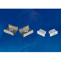 UFE-N12 SILVER A POLYBAG Набор аксессуаров для алюминиевого профиля. Крепежные скобы (4 шт., сталь) и заглушки (4 шт., пластик). Цвет серебро. ТМ Uniel, фото 