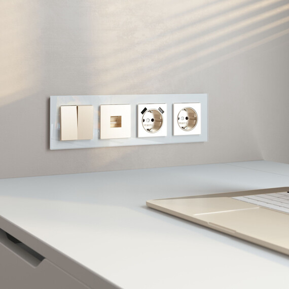 Рамка на 4 поста Werkel Favorit белый,стекло W0041101 4690389159923, фото , изображение 3